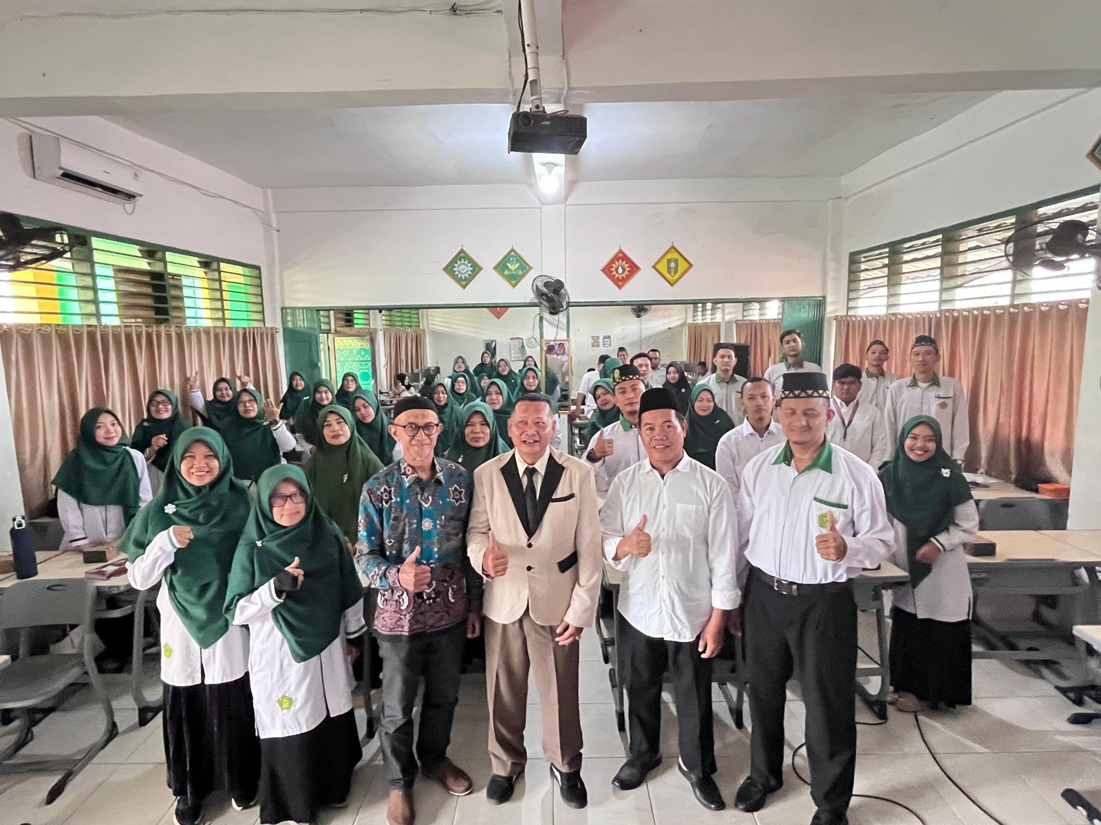 Keluar dari Zona Nyaman, Guru SMA Muhammadiyah 2 Bandar Lampung Siap Hadapi Transformasi Pembelajaran